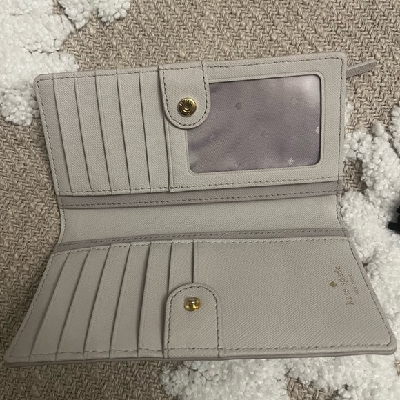 Kate spade bow wallet - Picture 2 of 3